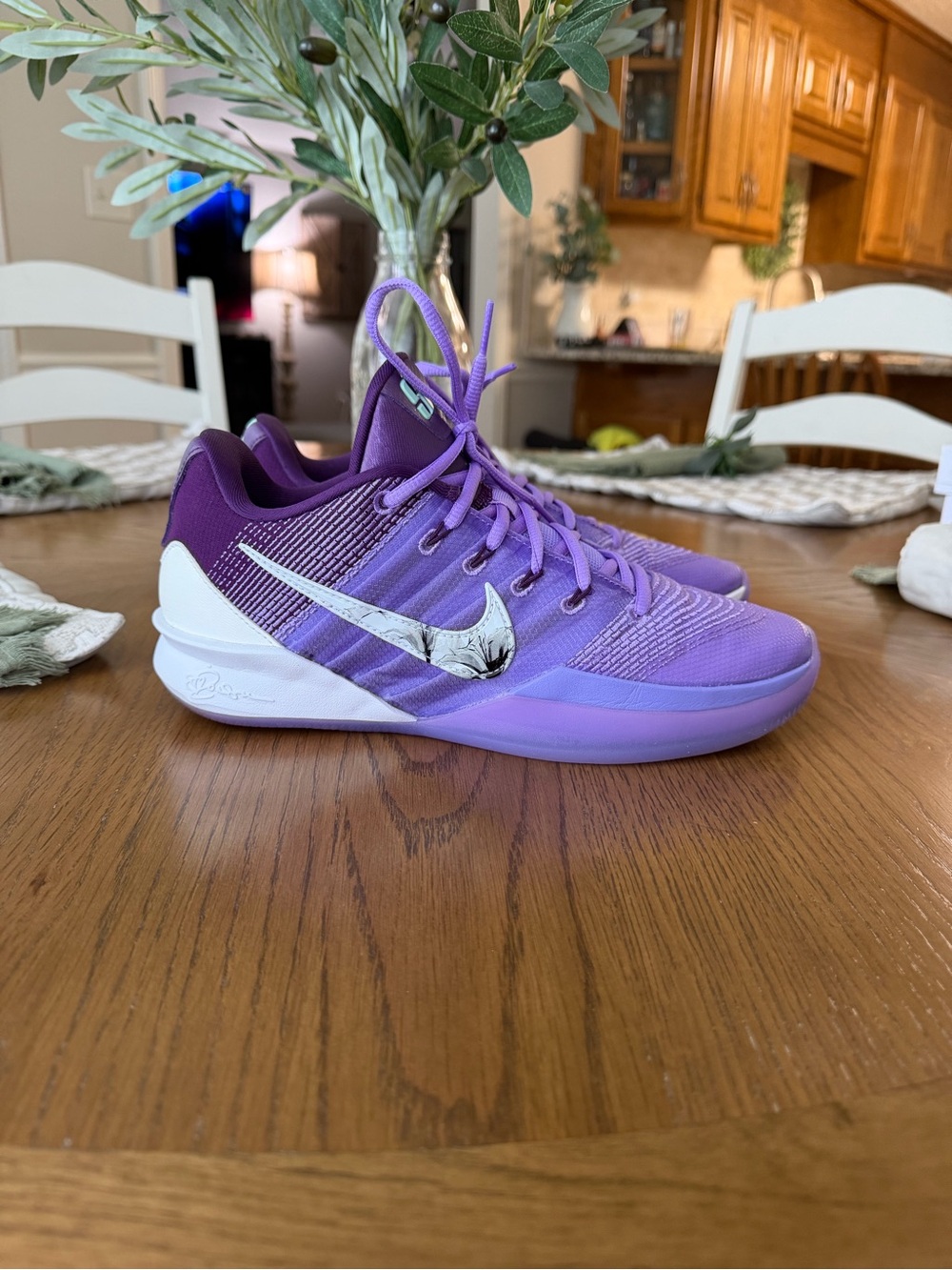 Nike Women's Purple and White Basketball Sneakers